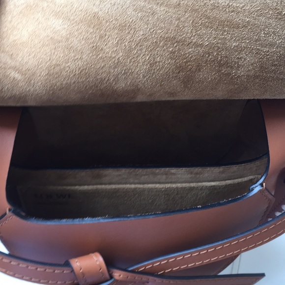 NWT Loewe Gate crochet Tan Leather crescent shape Bobo Handbag - Picture 8 of 9